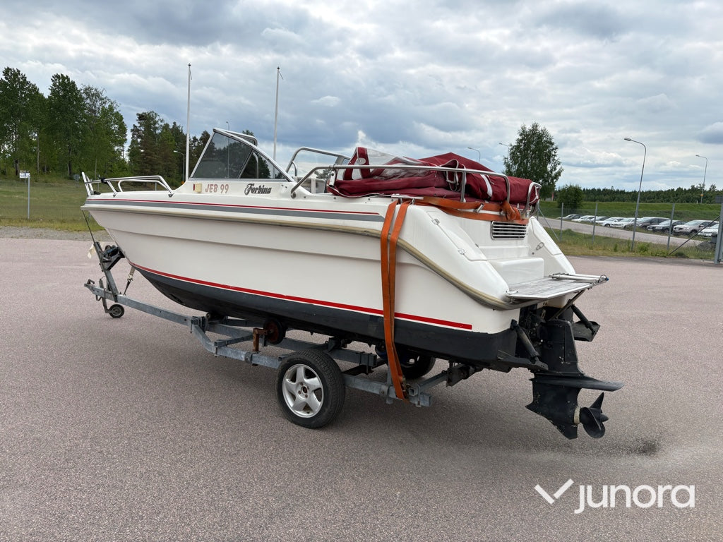 Motorbåt - Forbina, 6000 Daycruiser