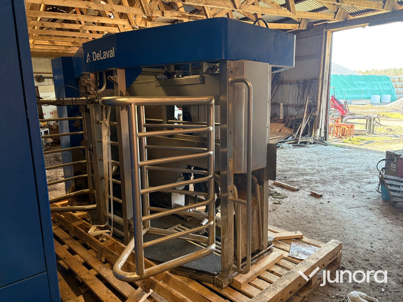 Mjölkrobot - DeLaval, VMS, Milking station vänster