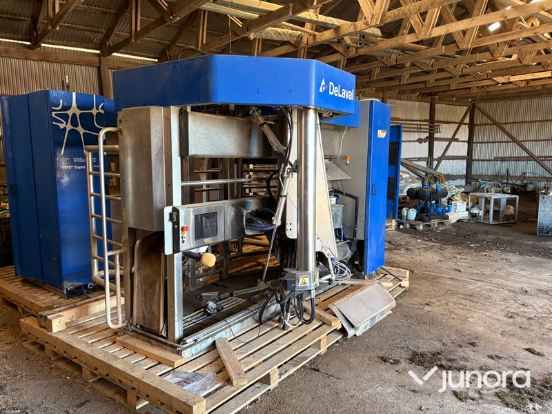 Mjölkrobot - DeLaval, VMS, Milking station vänster