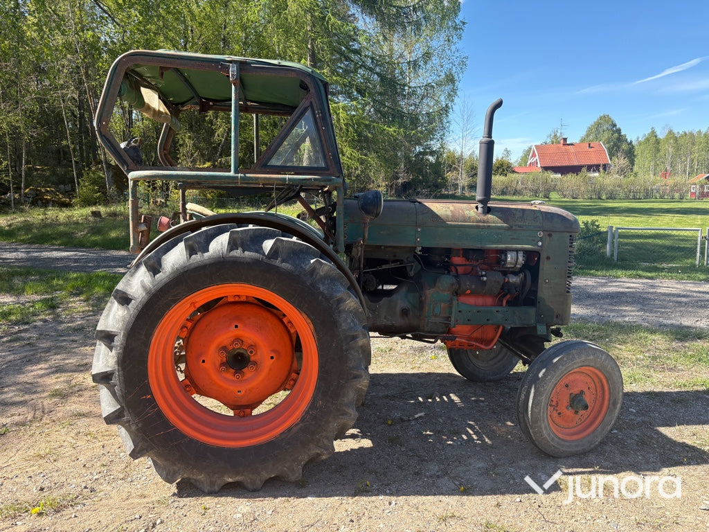 Traktor - Volvo BM Victor 230