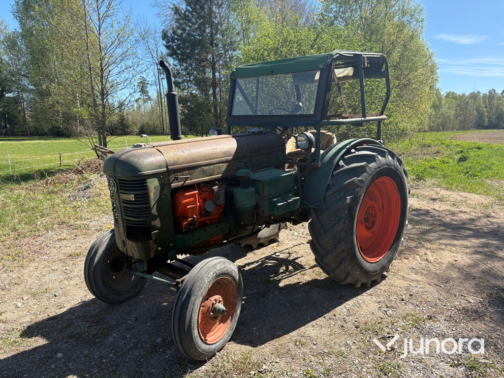 Traktor - Volvo BM Victor 230