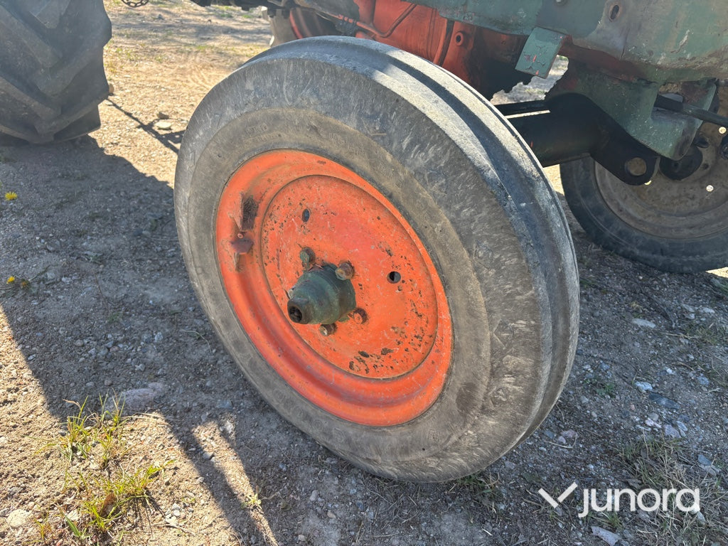 Traktor - Volvo BM Victor 230