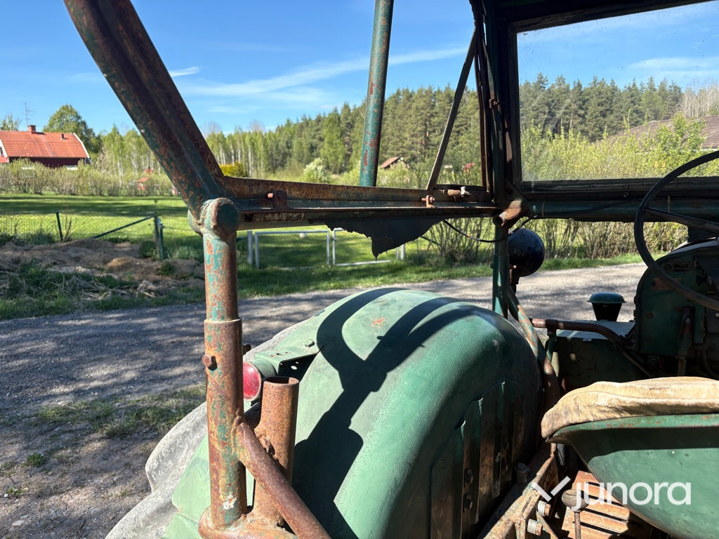 Traktor - Volvo BM Victor 230