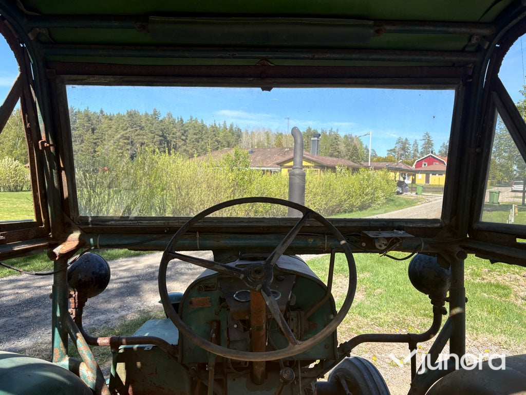 Traktor - Volvo BM Victor 230