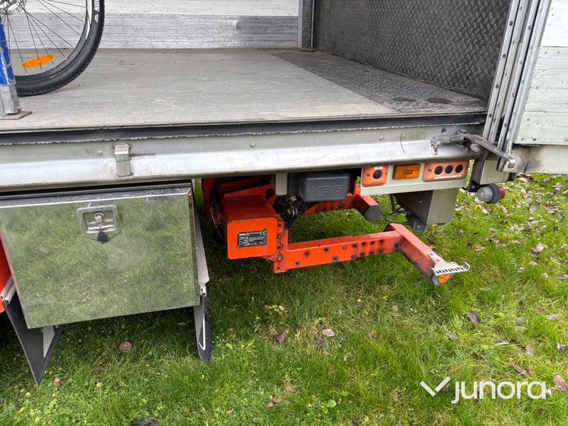 Skåpbil - Scania R410LB