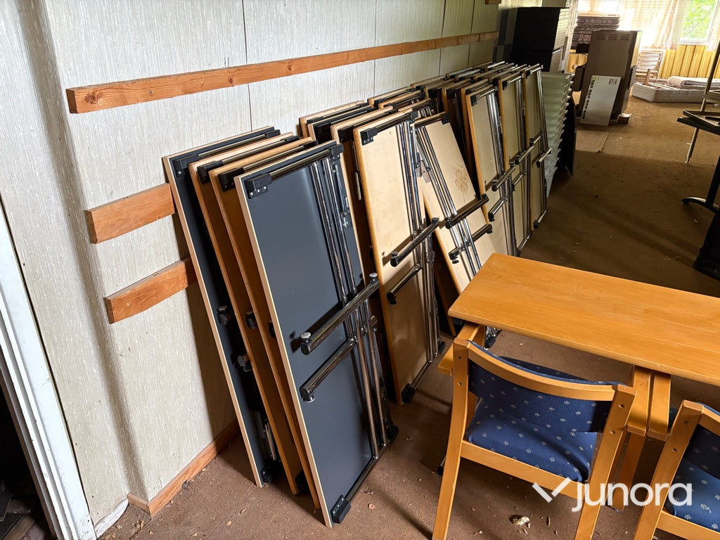 Parti med konferensbord och stolar – 30 bord & 60 stolar