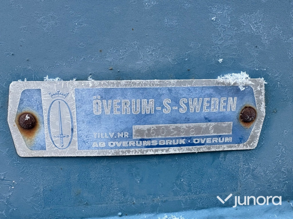 Treskärig plog - Överum