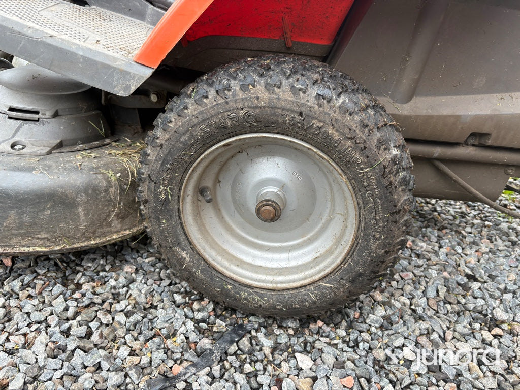 Åkgräsklippare - Husqvarna, R111B