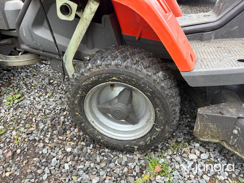 Åkgräsklippare - Husqvarna, R111B