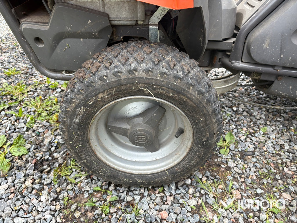 Åkgräsklippare - Husqvarna, R111B