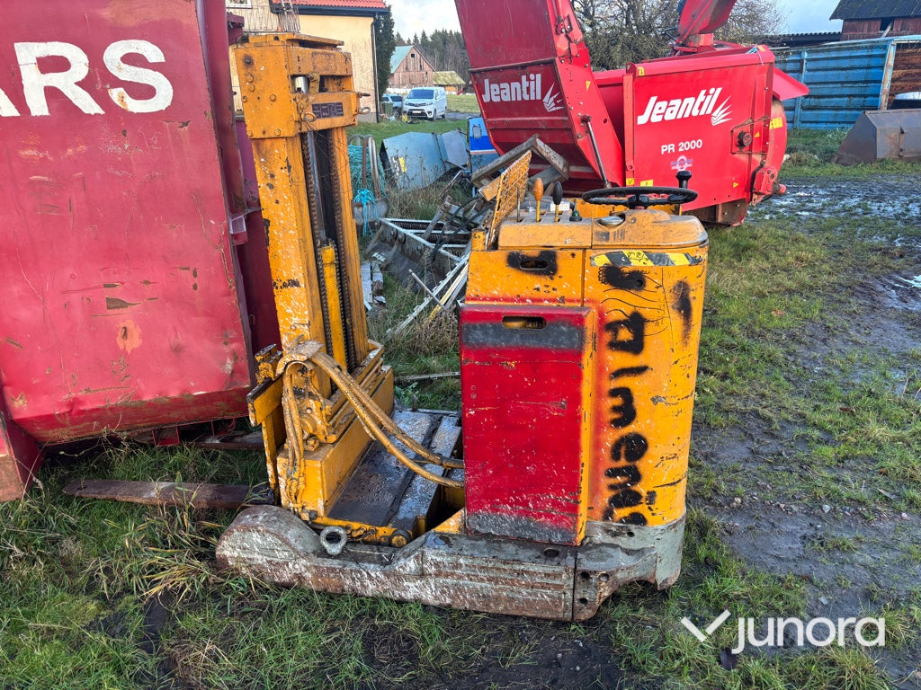 Truck - Jungheinrich, LQV 10 G 90 - 400 D1