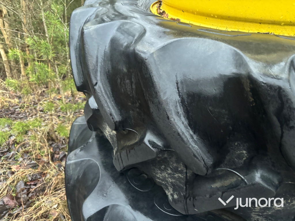 Dubbelmontage till traktor – 480/70R30 & 620/70R42