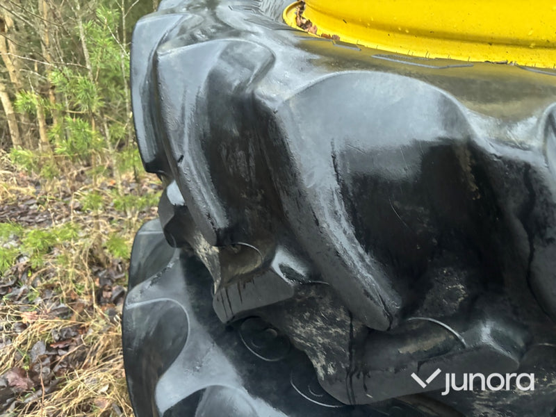 Dubbelmontage till traktor – 480/70R30 & 620/70R42