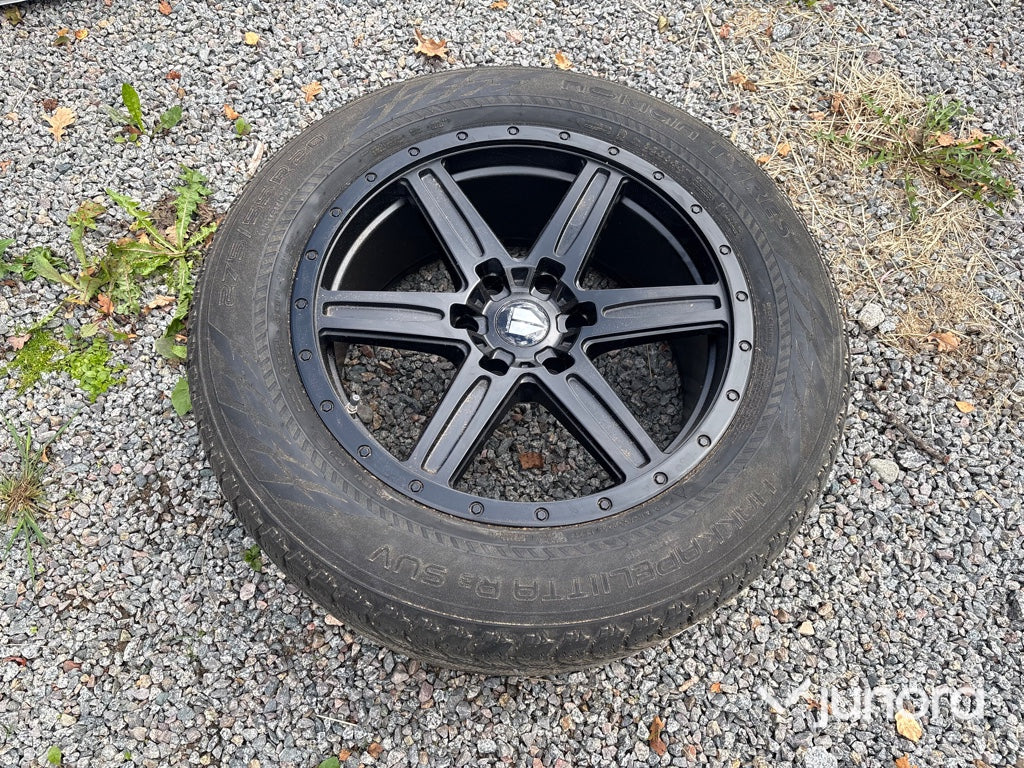 Friktionsdäck och fälg Nokian 275/55 R20 4 st