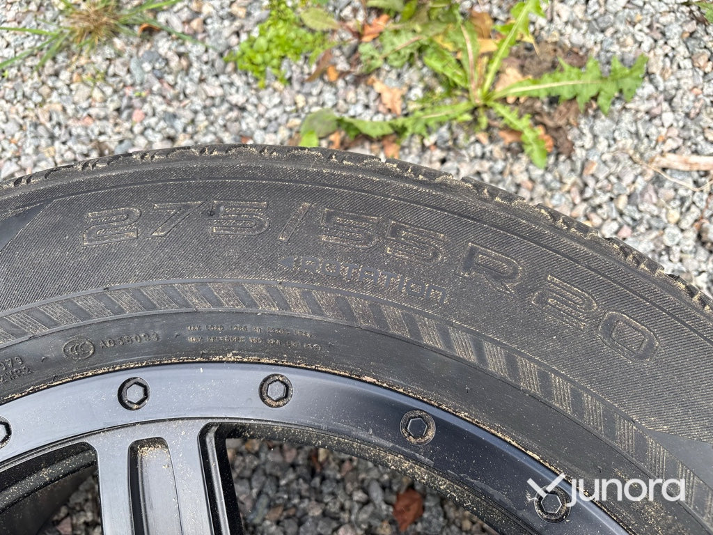 Friktionsdäck och fälg Nokian 275/55 R20 4 st