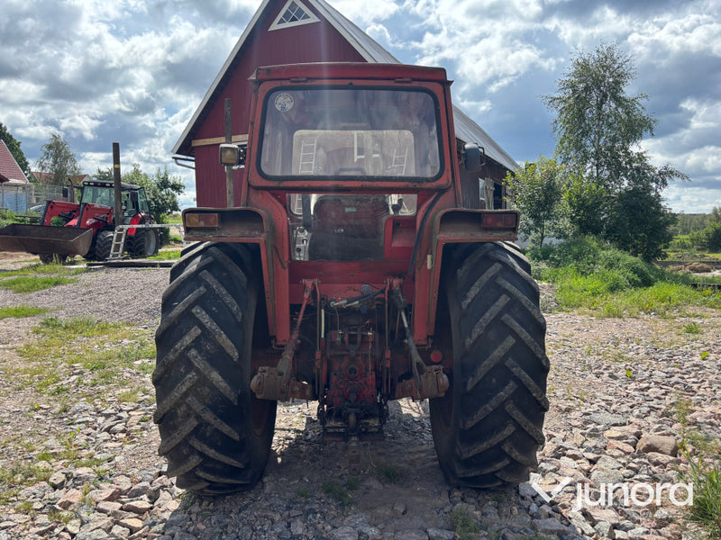 Traktor Volvo BM 2250 med lastare
