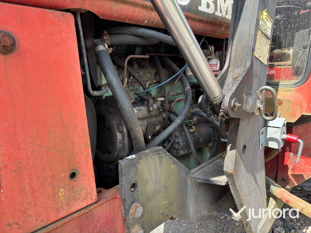 Traktor Volvo BM 2250 med lastare