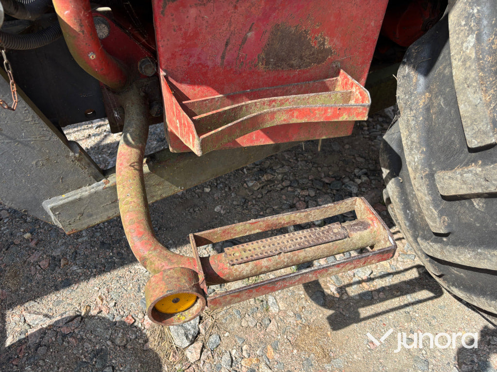 Traktor Volvo BM 2250 med lastare