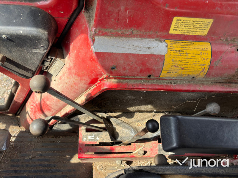Traktor Volvo BM 2250 med lastare