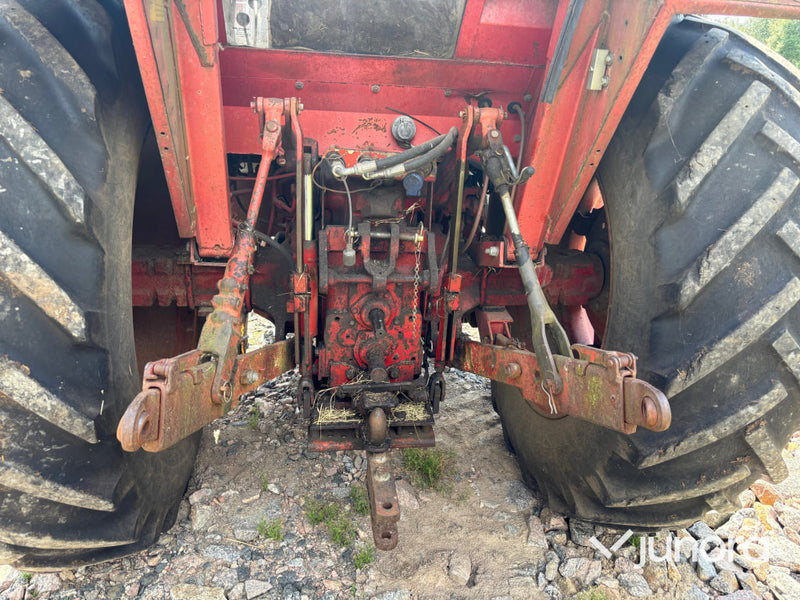 Traktor Volvo BM 2250 med lastare