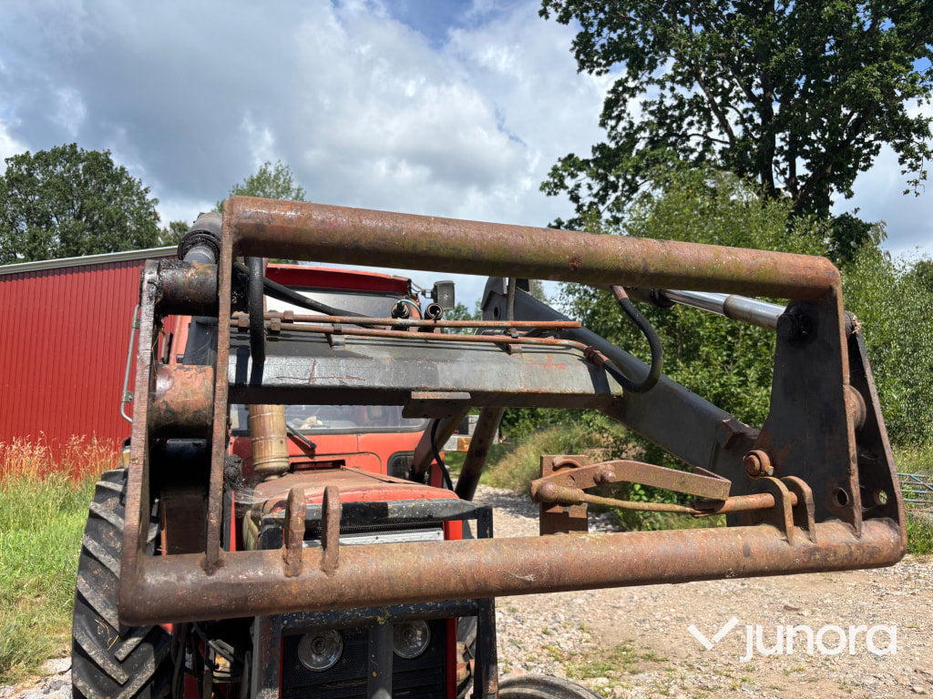 Traktor Volvo BM 2250 med lastare