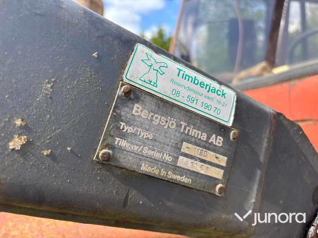 Traktor Volvo BM 2250 med lastare