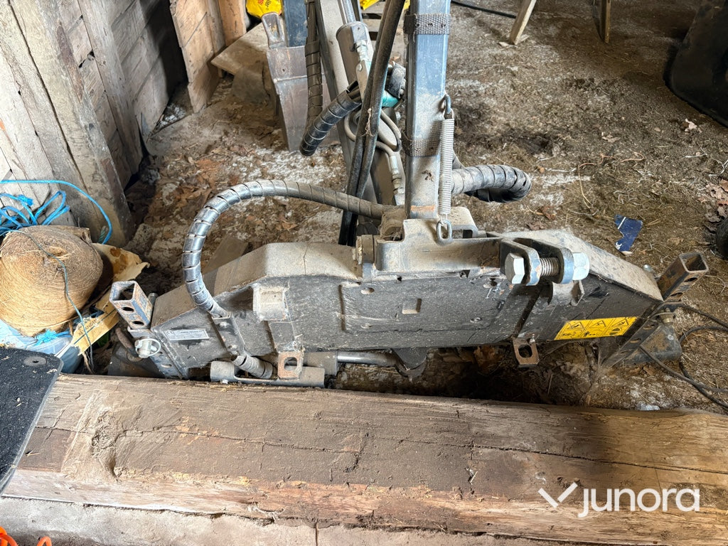 Grävaggregat - Avant 170 Backhoe