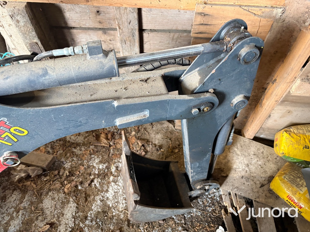 Grävaggregat - Avant 170 Backhoe