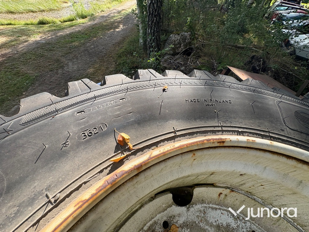 Komplett hjulsats, 4 st – Valtra 6850