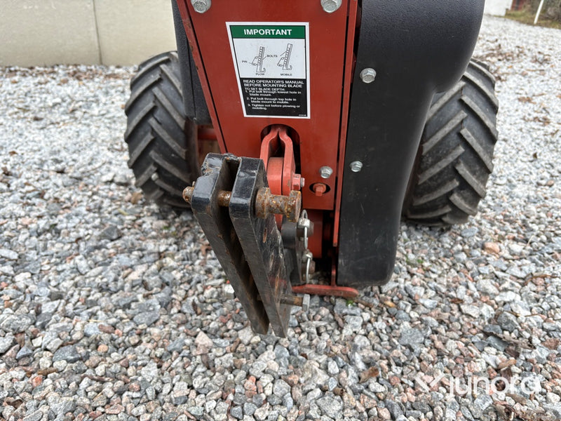 Kedjegrävare - Ditch Witch, 100SX