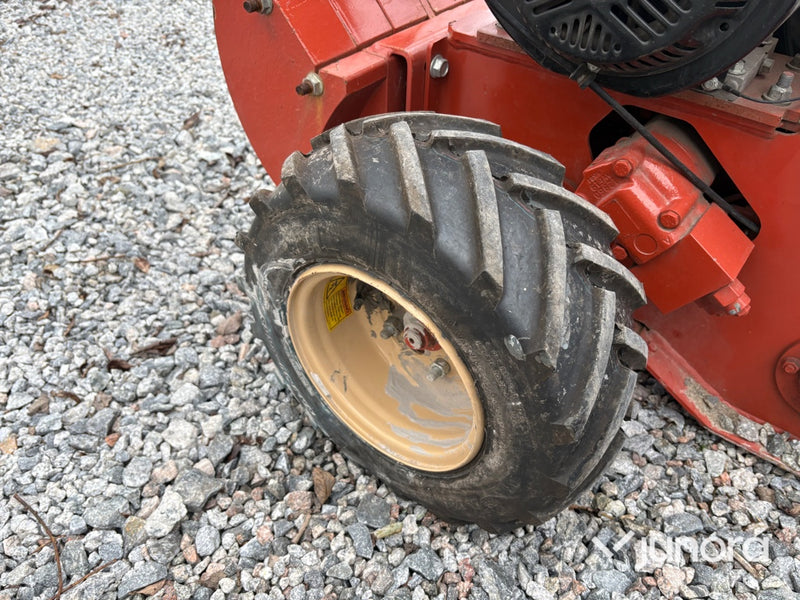 Kedjegrävare - Ditch Witch, 100SX