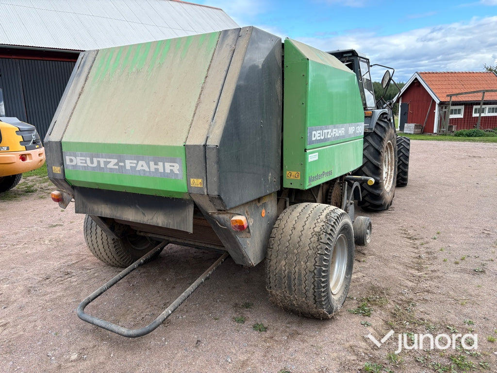 Rundbalspress Deutz-Fahr MP 130 MasterPress