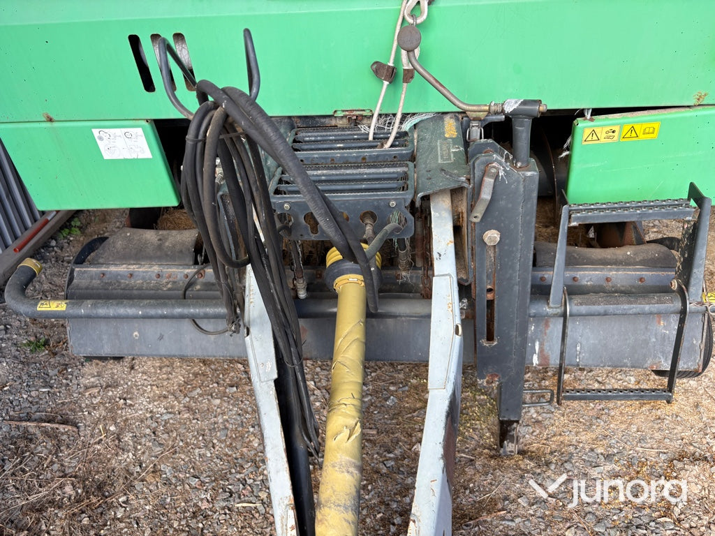Rundbalspress Deutz-Fahr MP 130 MasterPress