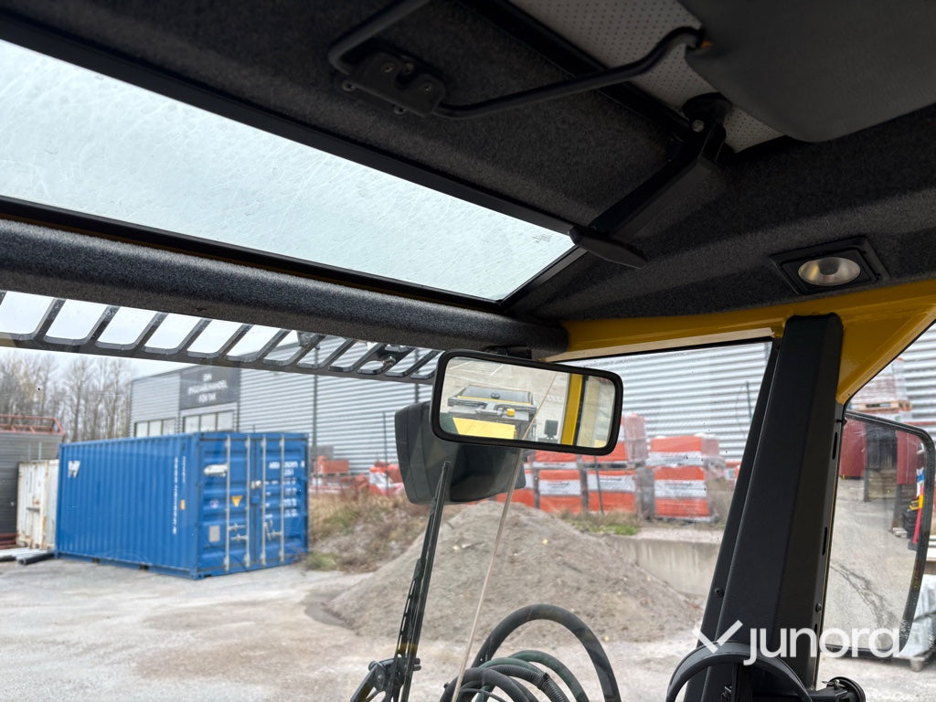 Kompaktlastare med sopmaskin - Wille, 455B