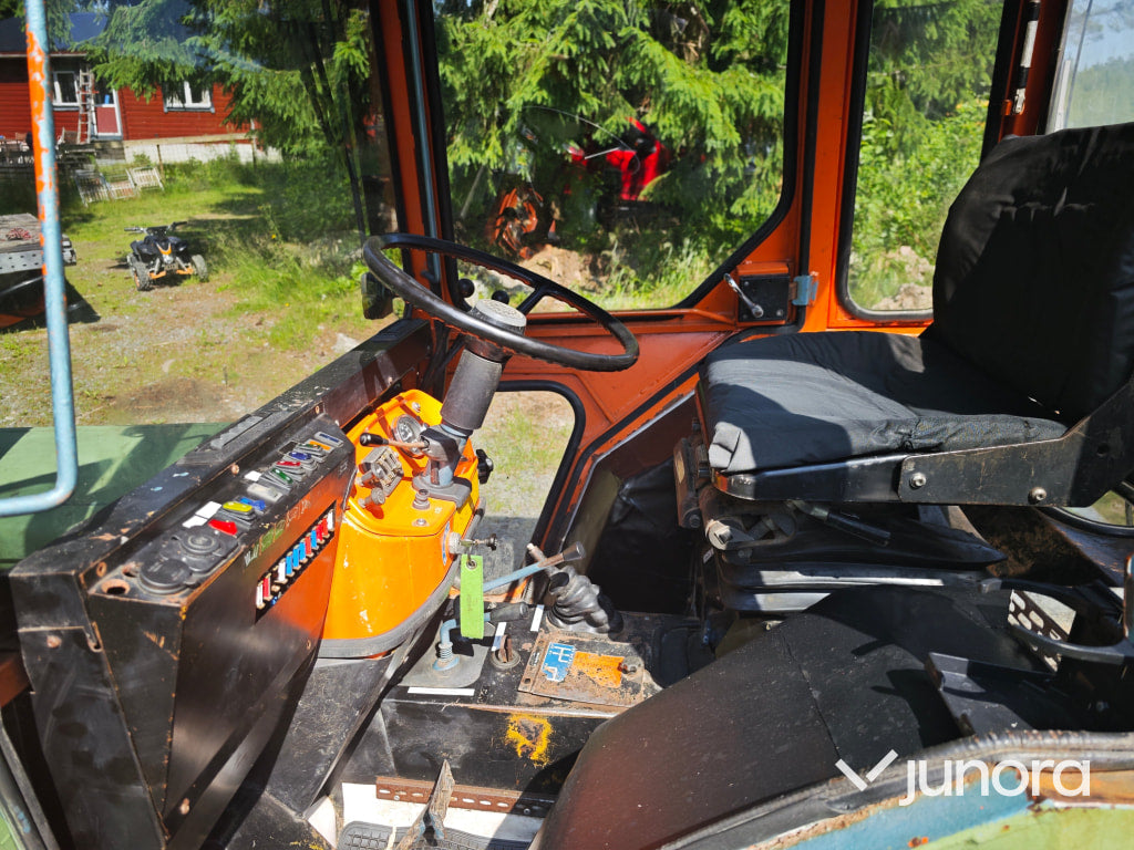 Kompakttraktor Kubota L245DT 4WD
