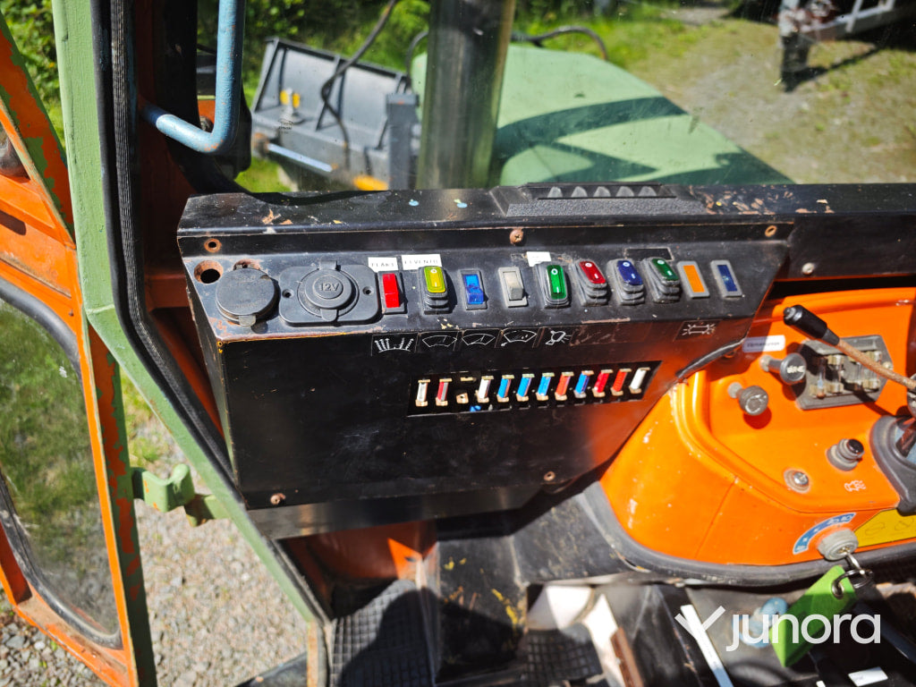 Kompakttraktor Kubota L245DT 4WD