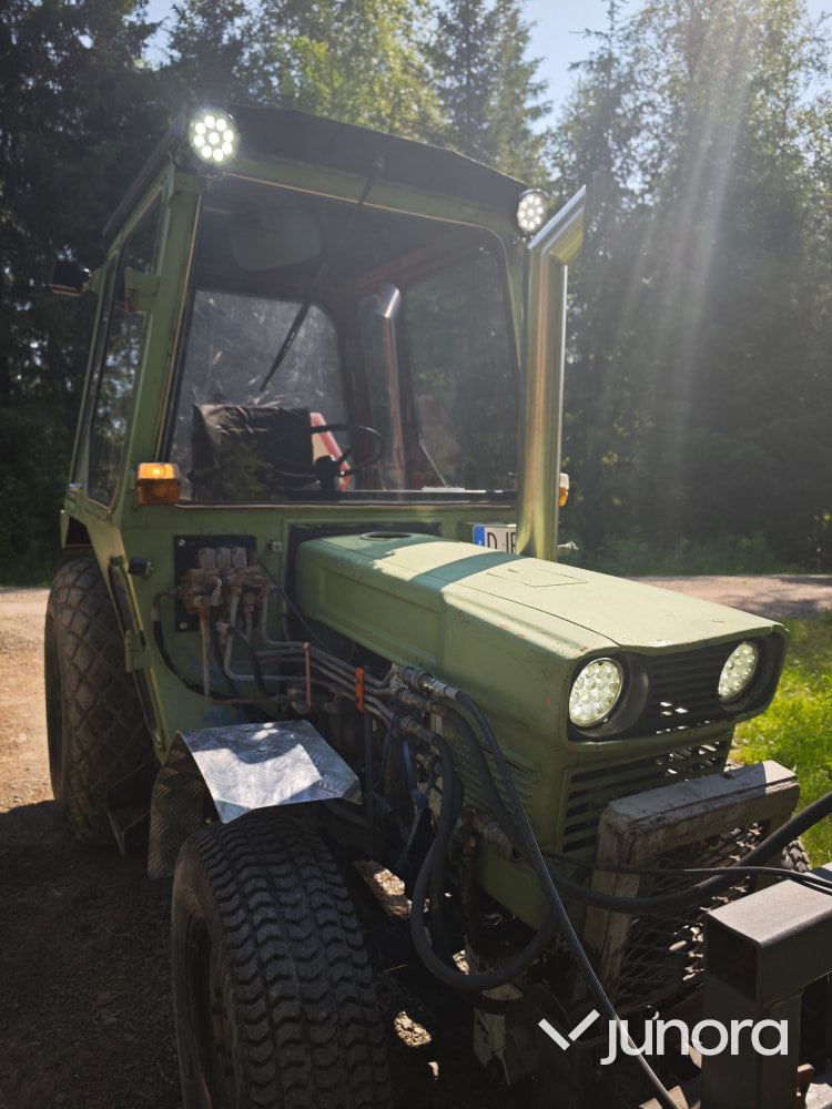 Kompakttraktor Kubota L245DT