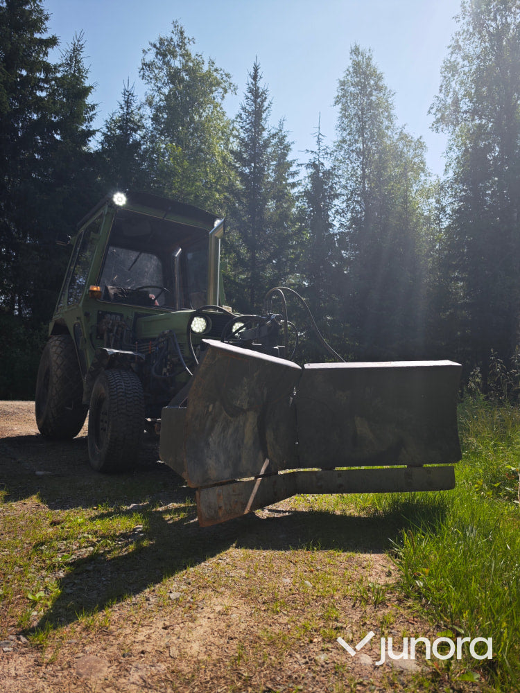 Kompakttraktor Kubota L245DT 4WD