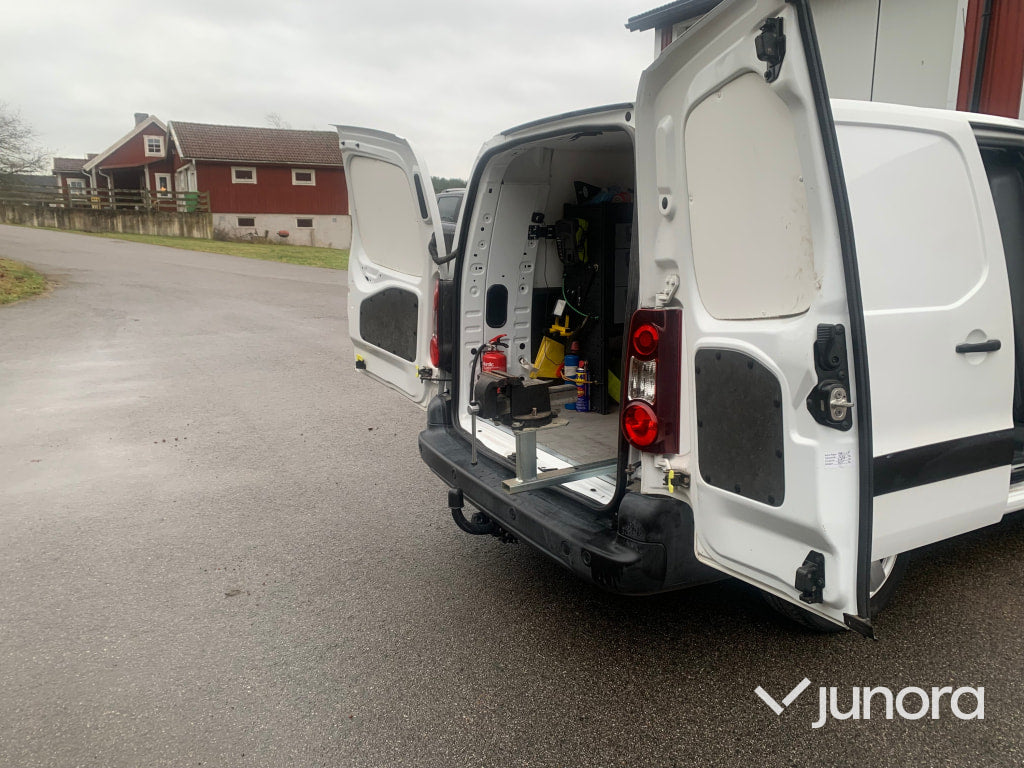 Lätt lastbil - Peugeot Partner