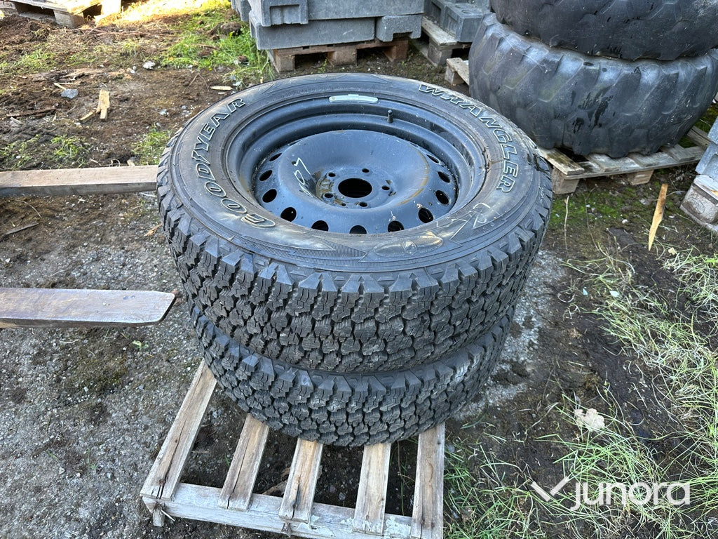Däck - Goodyear Wrangler 275/60 R20