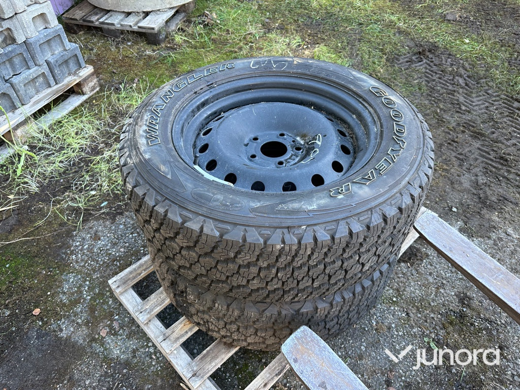 Däck - Goodyear Wrangler 275/60 R20