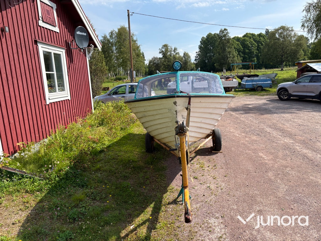 HT Motorbåt - Med motor