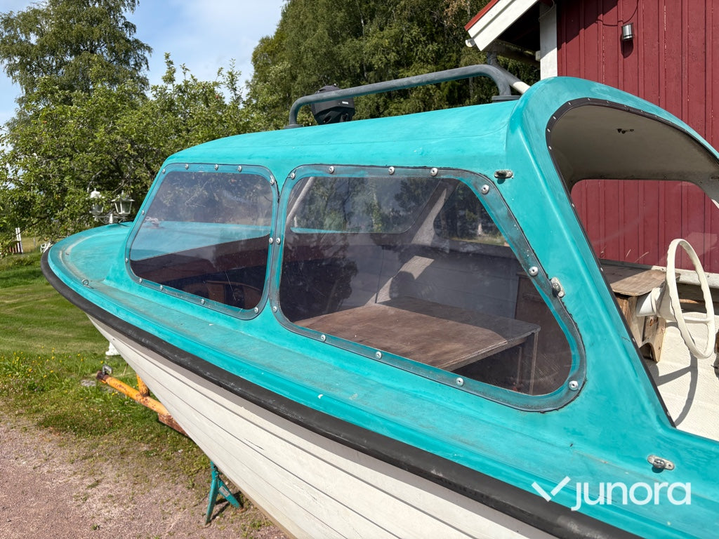HT Motorbåt - Med motor