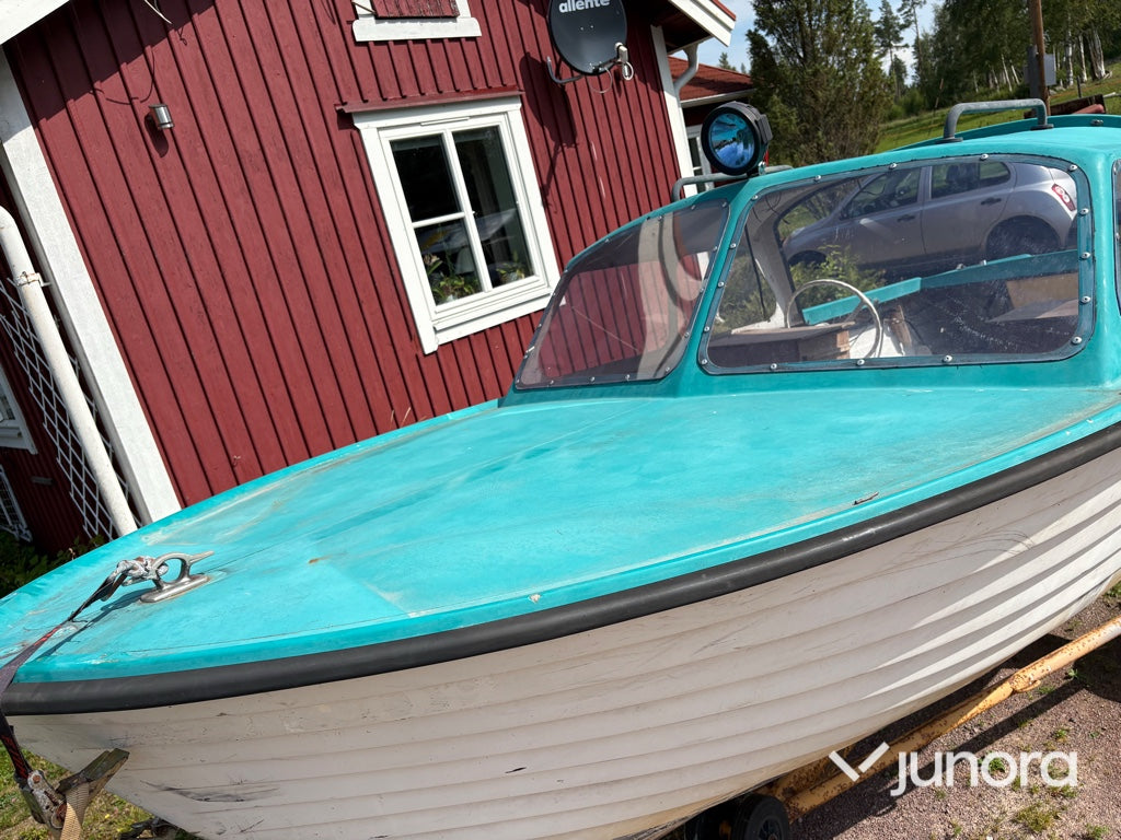 HT Motorbåt - Med motor