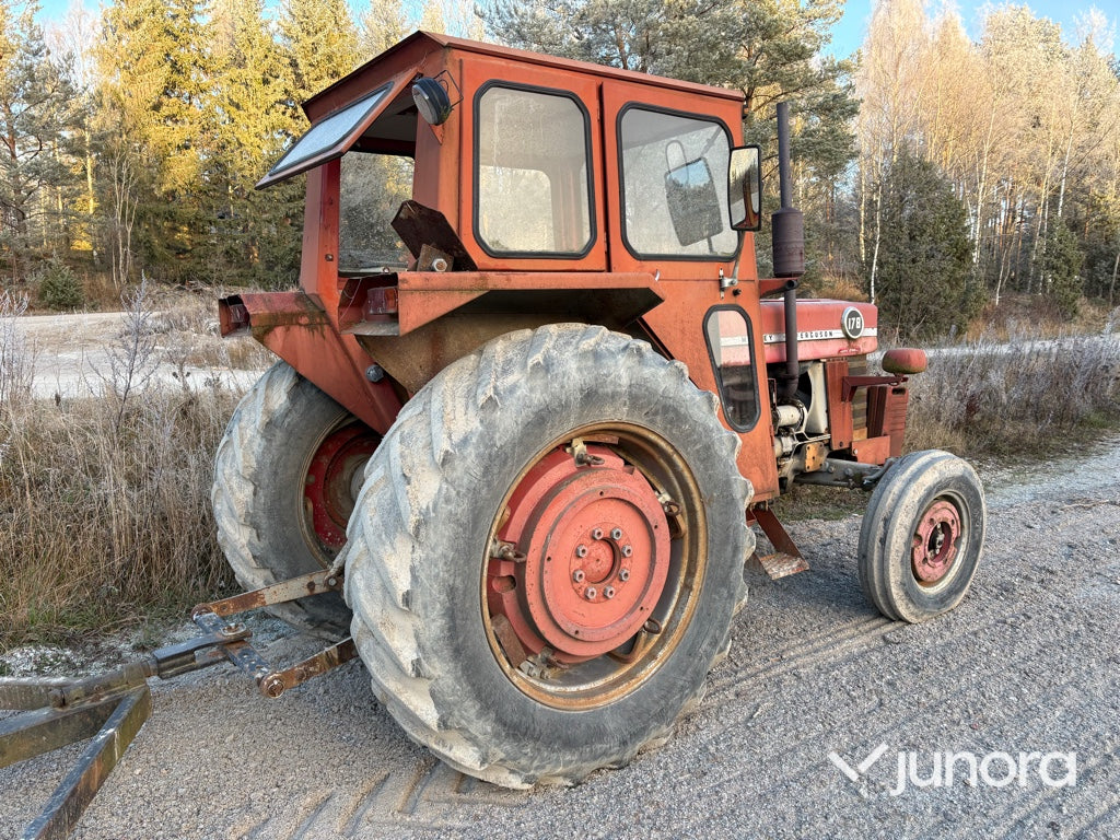 Traktor - Massey Fergusson, 178