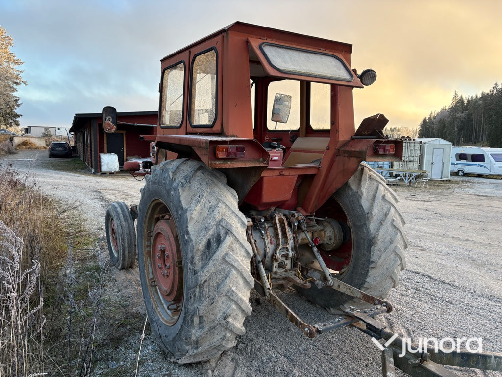 Traktor - Massey Fergusson, 178