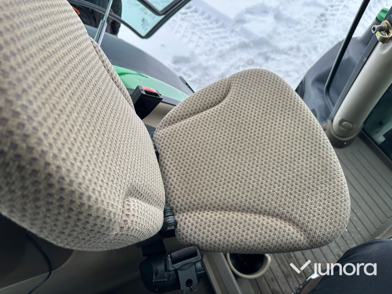 Traktor - John Deere 6215 R