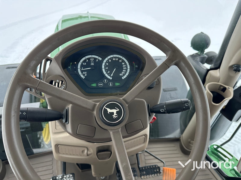 Traktor - John Deere 6215 R