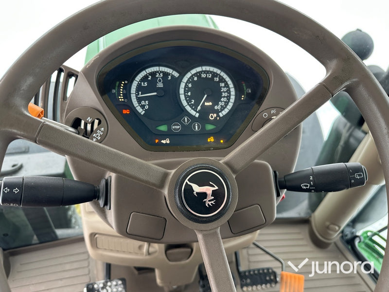 Traktor - John Deere 6215 R