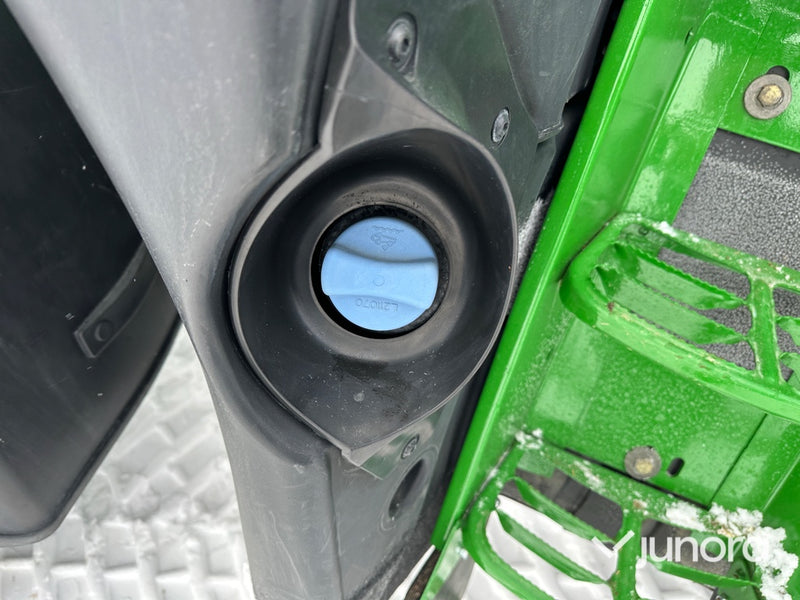 Traktor - John Deere 6215 R